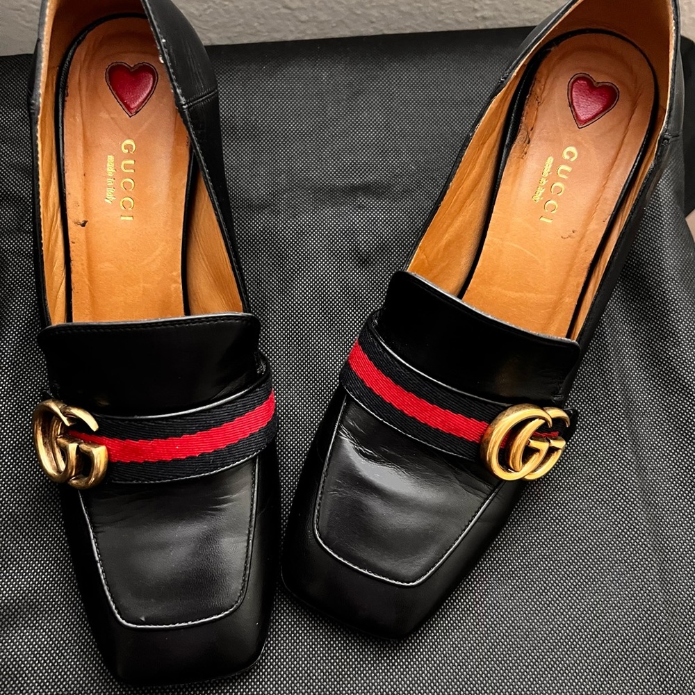 Gucci Mid-Heel Pump with pearls